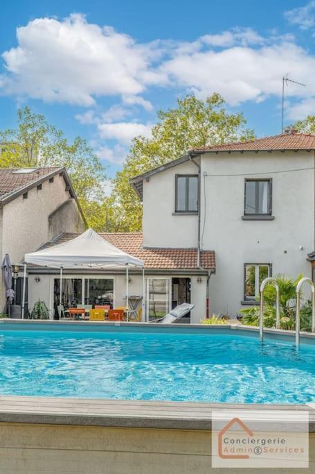 Maison A Lyon Parilly Avec Piscine, Jardin, Parking Prive & Proche Eurexpo Vénissieux Zewnętrze zdjęcie